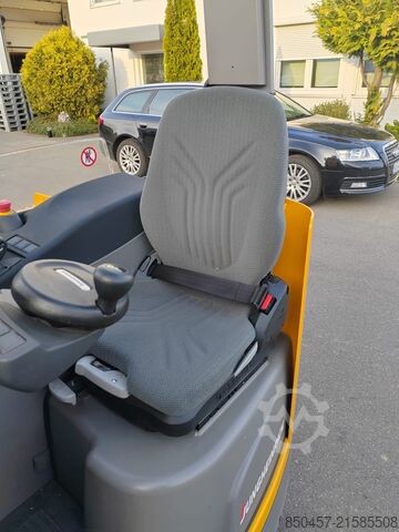 Reach trucks Jungheinrich ETM 214 Li-ion/ Camera/ drive-in