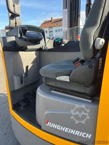 Tolóoszlopos targoncák Jungheinrich ETM 214 Li-ion/ Camera/ drive-in