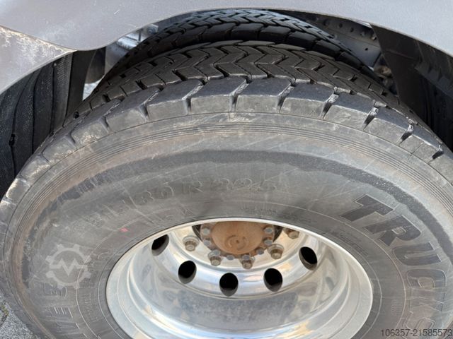 Standardní tahač IVECO STRALIS X-WAY AS440X57T/P 4x4 HI TRACTION