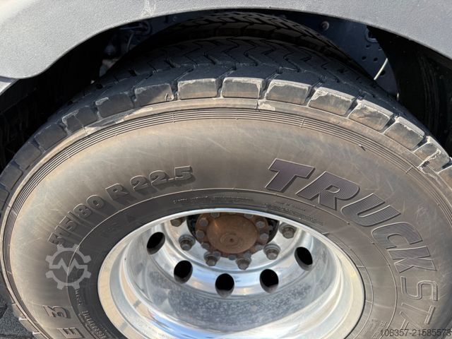 Standardní tahač IVECO STRALIS X-WAY AS440X57T/P 4x4 HI TRACTION