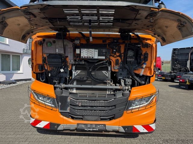 Standardní tahač IVECO STRALIS X-WAY AS440X57T/P 4x4 HI TRACTION