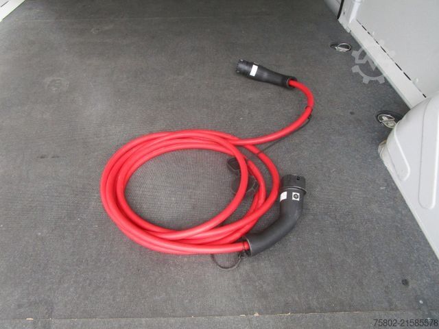 Dodávka s vysokou střechou FIAT E-Ducato *L3H2+KLIMA+NAVI+3-Sitze+Mod.22*