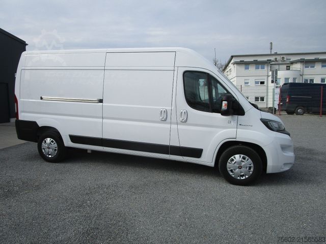Dodávka s vysokou střechou FIAT E-Ducato *L3H2+KLIMA+NAVI+3-Sitze+Mod.22*