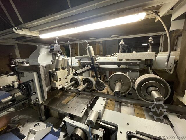 Moulder WEINIG HYDROMAT 2000 FLOATING VERTICAL SPINDLES