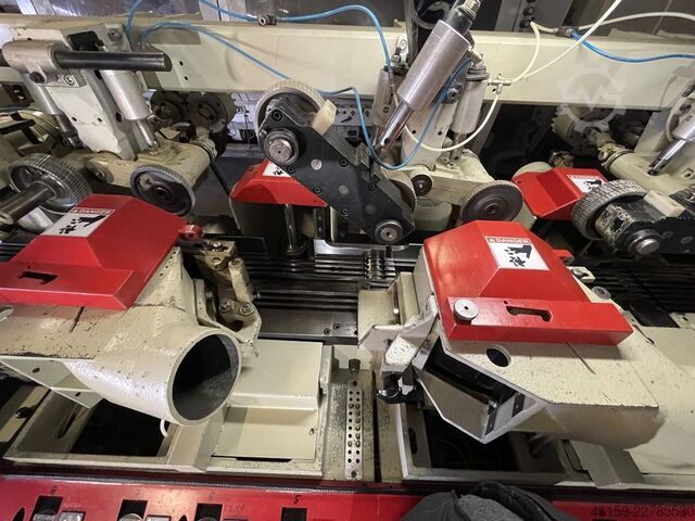 Moulurière WEINIG HYDROMAT 23  (9 spindle) GROOVED
