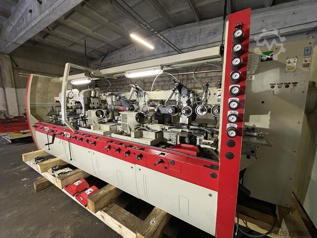Moulurière WEINIG HYDROMAT 23  (9 spindle) GROOVED