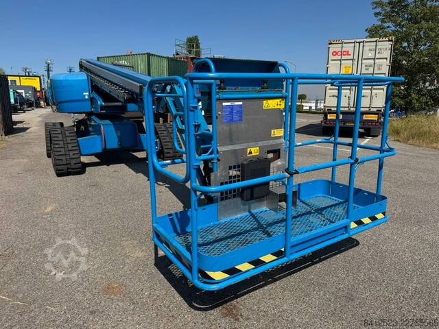 Piattaforma telescopica Genie S 65 Trax