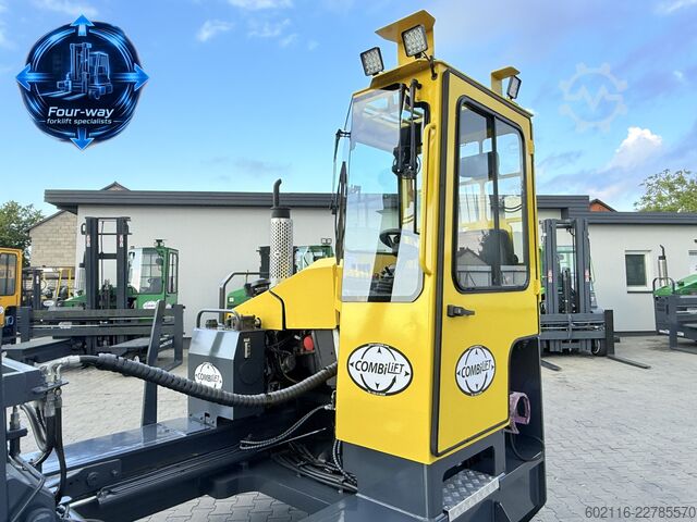 Carrello elevatore a 4 direzioni Combilift C5000XL GAS DUPLEX 4500MM POSITIONER
