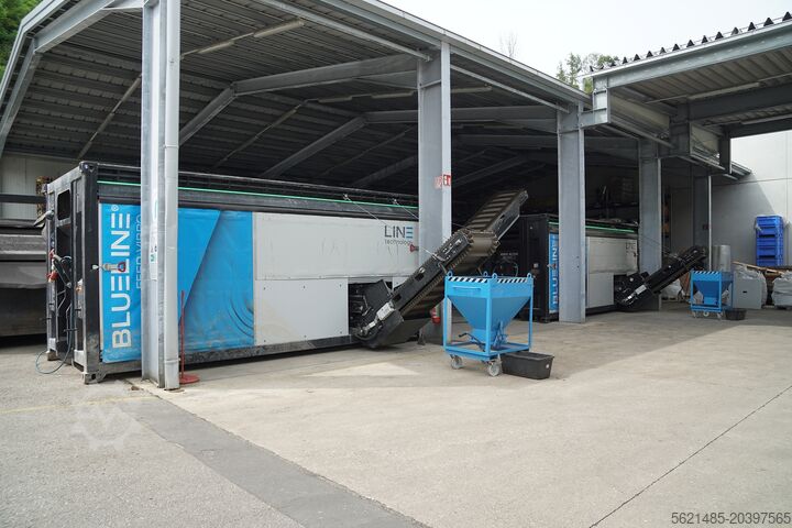 Dosierbunker und Magnetabscheider BLUELINE FEED VIBRO