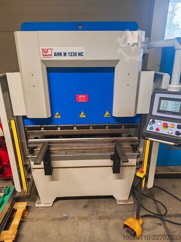 Ohraňovací lis Knuth AHK M 1230 NC