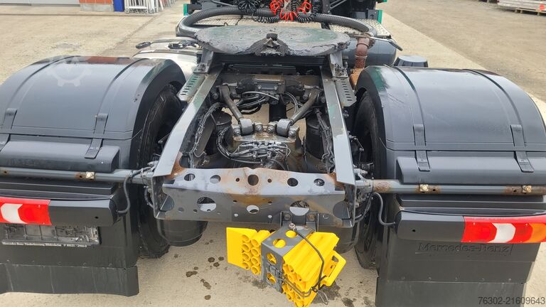 Standard truck tractor Mercedes-Benz 1845 Big Space Retarder Silo Kompressor