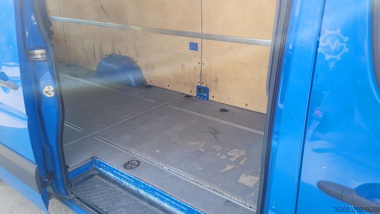 Furgon z wysokim dachem VW Crafter 35 extralang und hoch AHK Schal