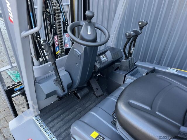 Carrello elevatore elettrico a 4 ruote Jungheinrich EFGBC330