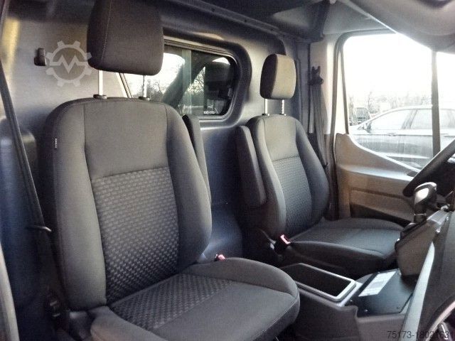 Brandweerwagen FORD Transit 350L2 AT KTW Rettung Rampe