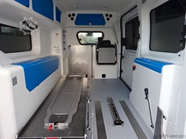 Brandweerwagen FORD Transit 350L2 AT KTW Rettung Rampe