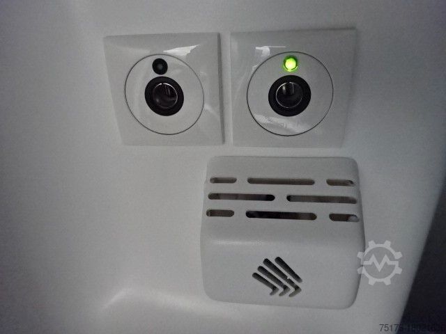 Brandweerwagen FORD Transit 350L2 AT KTW Rettung Rampe