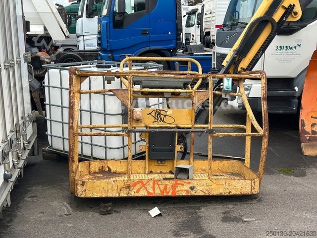 Work platform HAULOTTE H28TJ *DEFEKT*