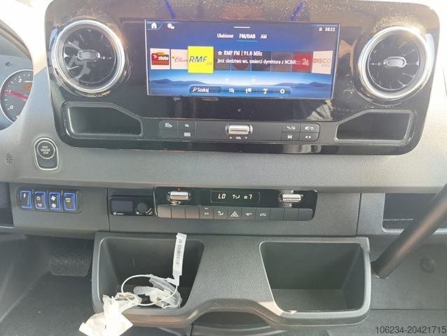 Bus MERCEDES-BENZ Sprinter 519