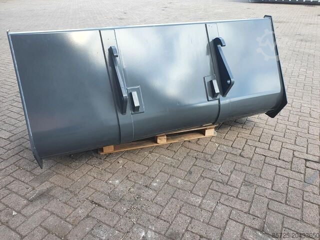 Skrzynia  AGM volumebak 925 liter