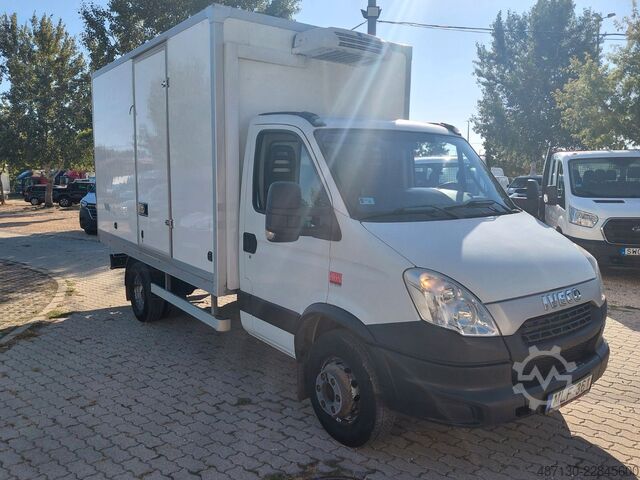 Koelwagen met geïsoleerde laadbak IVECO Daily 70C15/P