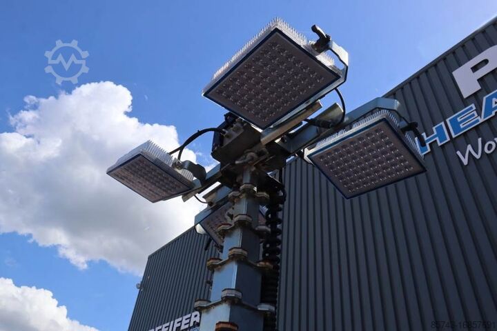 Lichttoren Trime X-chain LED: 4 x 150W, Vertical Tower 7m, 34