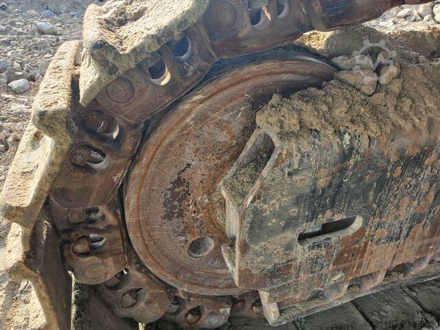 Teleskopisk grävmaskin Hitachi EX 1200-6 Longreach 28m (Abu Dhabi)