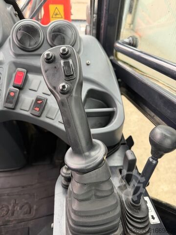 Lader Kubota R 065