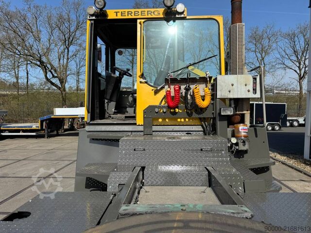 Terminal-Traktor Terberg RT 382