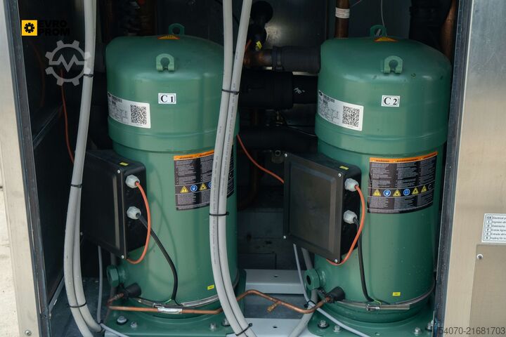 Kaltwassersatz/Wärmepumpe New Industrial Сhiller/Heat pump CLIMAVENETA 311/327 kW | With warranty