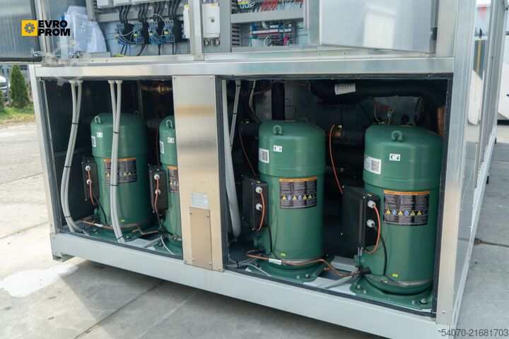 Kaltwassersatz/Wärmepumpe New Industrial Сhiller/Heat pump CLIMAVENETA 311/327 kW | With warranty