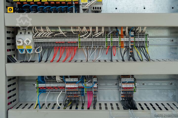 Kaltwassersatz/Wärmepumpe New Industrial Сhiller/Heat pump CLIMAVENETA 311/327 kW | With warranty