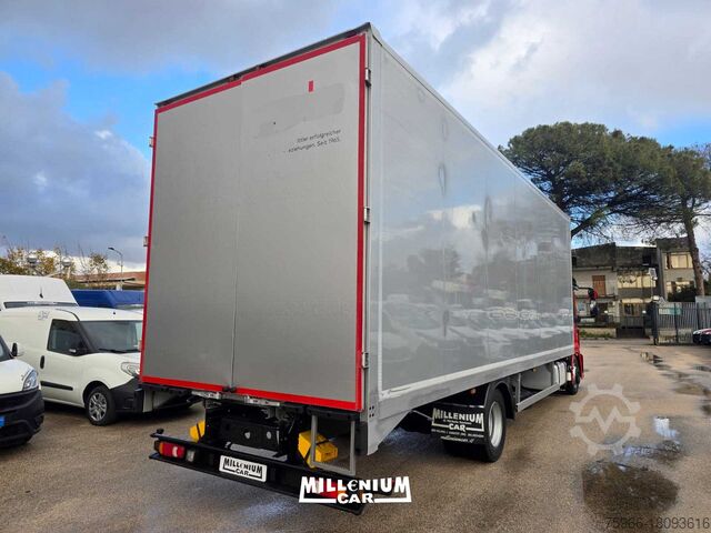 Kleinlastwagen IVECO 120E22 FURGONE 7,70 KM 180000 2018