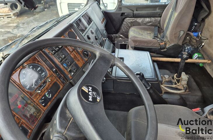 Tipper MAN 27.464