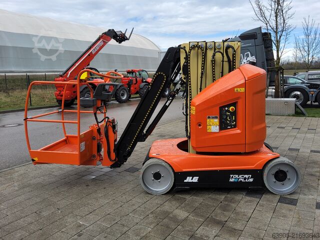 Vertical mast platform JLG Toucan 12E Plus