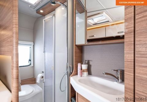Teilintegriertes Wohnmobil Weinsberg CaraCompact 600 MF EDITION [PEPPER] *TraumMobil*Autark-e*Automatik