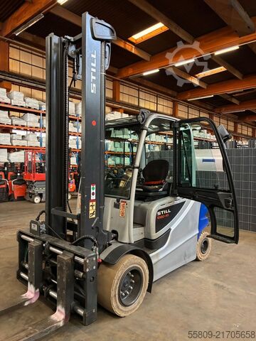 Carrello elevatore elettrico a 4 ruote Still Still RX 60 45 / ZV - SS / Batterie 70 %
