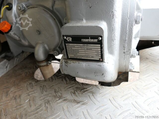 Brandweerwagen mercedes-benz 814 D LF 8/6 DoKa AHK Löschwassertank 600L Schlingmann