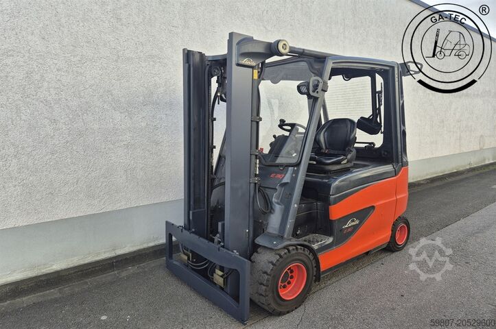 Electric 4-wheeler Linde E30/600HL