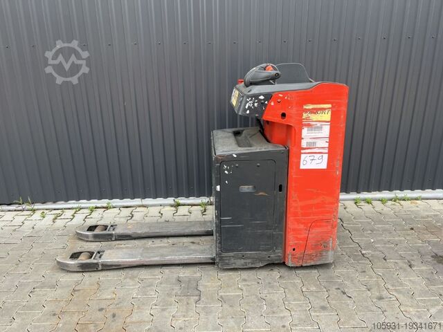 Niederhubwagen Linde T20SF