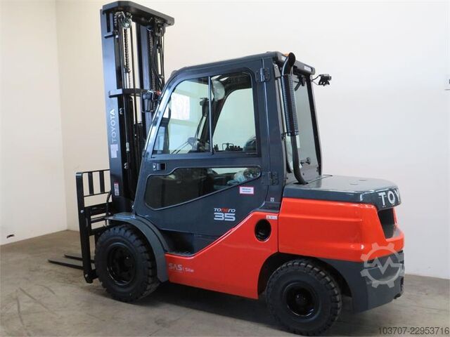 Gaffeltruck Toyota 52-8FDJF35