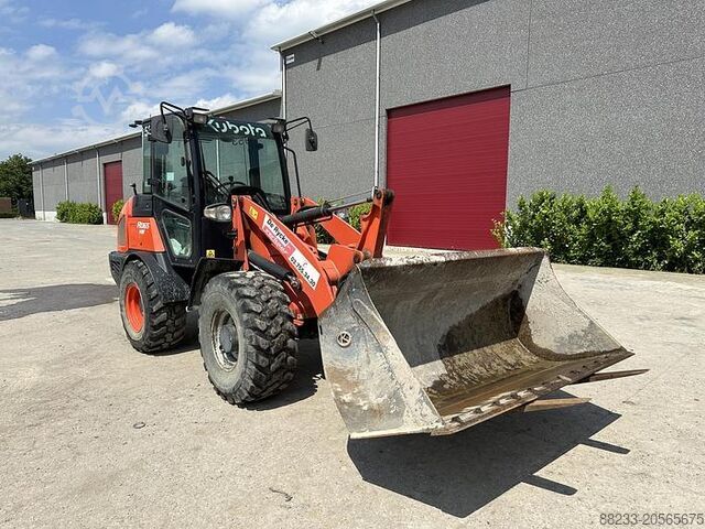 Rakodógép Kubota R065W