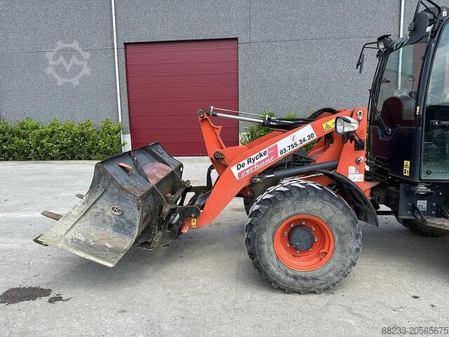 Rakodógép Kubota R065W
