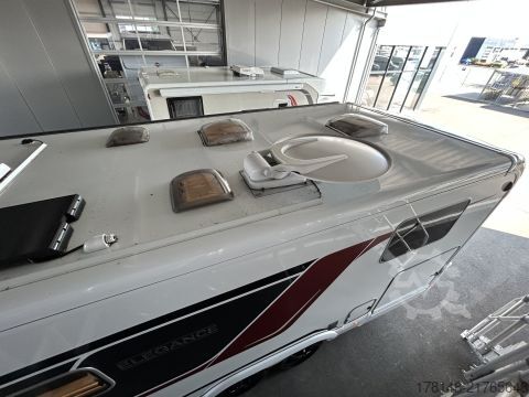 Ολοκληρωμένο αυτοκινούμενο τροχόσπιτο Bürstner Elegance I 920 G