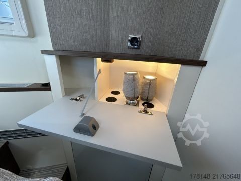 Ολοκληρωμένο αυτοκινούμενο τροχόσπιτο Bürstner Elegance I 920 G