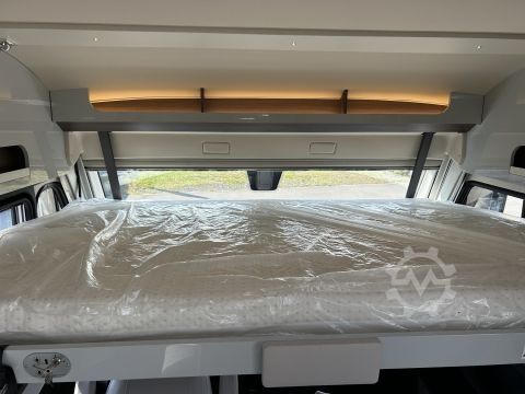 Ολοκληρωμένο αυτοκινούμενο τροχόσπιτο Bürstner Elegance I 920 G