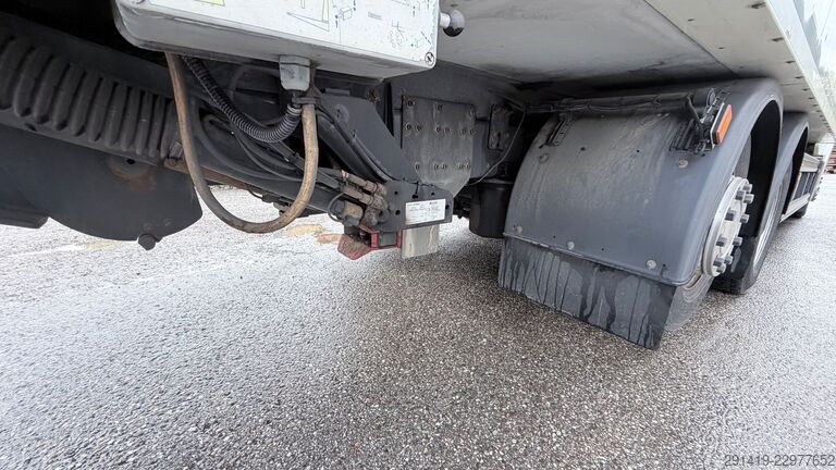 Kylbil SCANIA P410 6x2 Kühlkoffer mit lbw + Anhänger Bj 2015