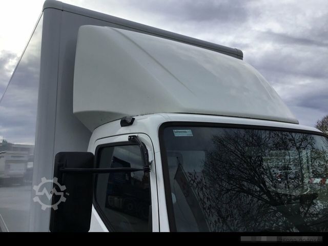 Vrachtwagen met bakwagen FUSO Canter 7C18 Junge-Koffer mit LBW +Klimaautomatk