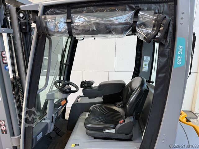 Empilhador eléctrico de 4 rodas Jungheinrich EFG 320 / Halbkabine / 2194 Std.