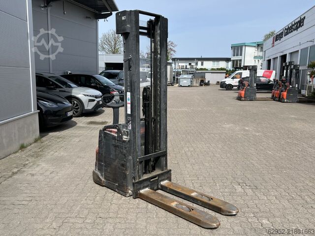 Ruční vysokozdvižný vozík Toyota SWE 160