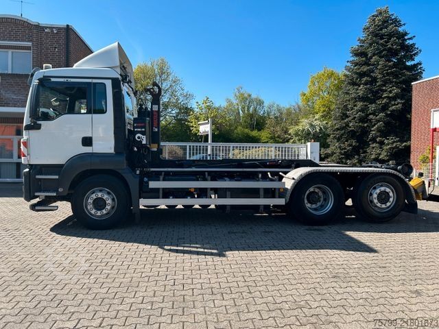 Haakarm vrachtwagen MAN 26.460 TGS Abroller Multilift 6x2